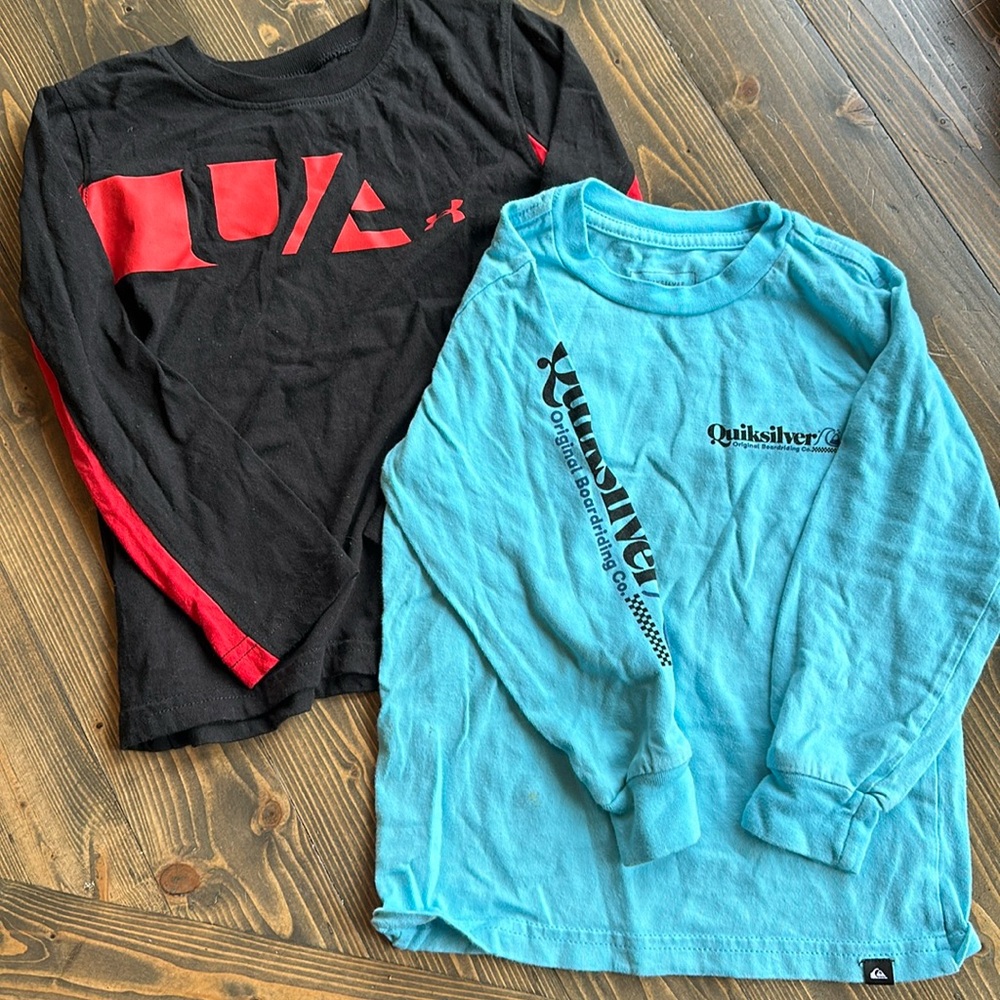 2 boys long sleeve tees